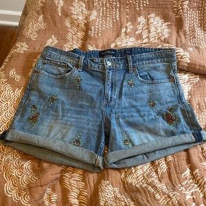 Lucky Brand roll up embroidered light wash denim jean shorts